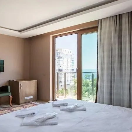 Zeynel Hotel 3*