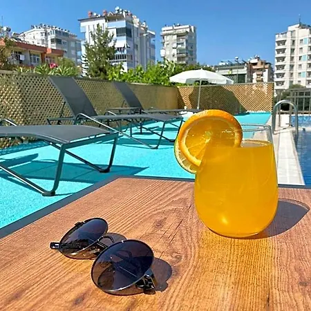 Zeynel Boutique 3* Antalya