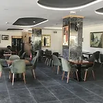 Zeynel Boutique B&B 안탈리아